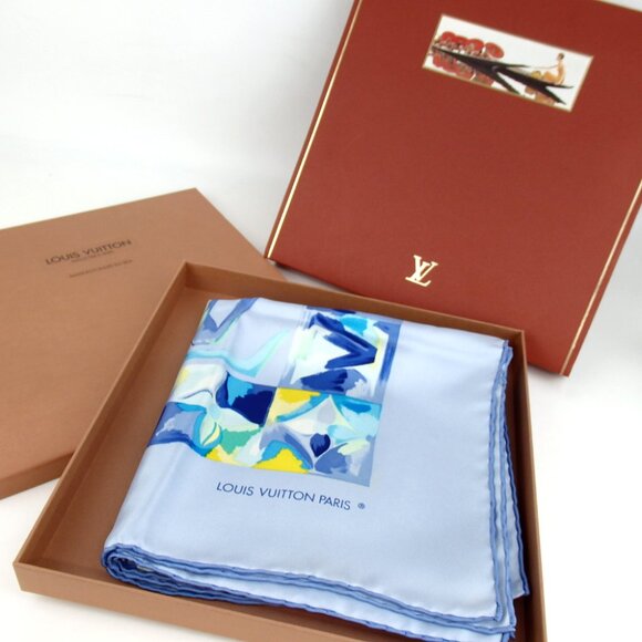 Authentic LOUIS VUITTON scarf silk [Used] - Picture 1 of 7